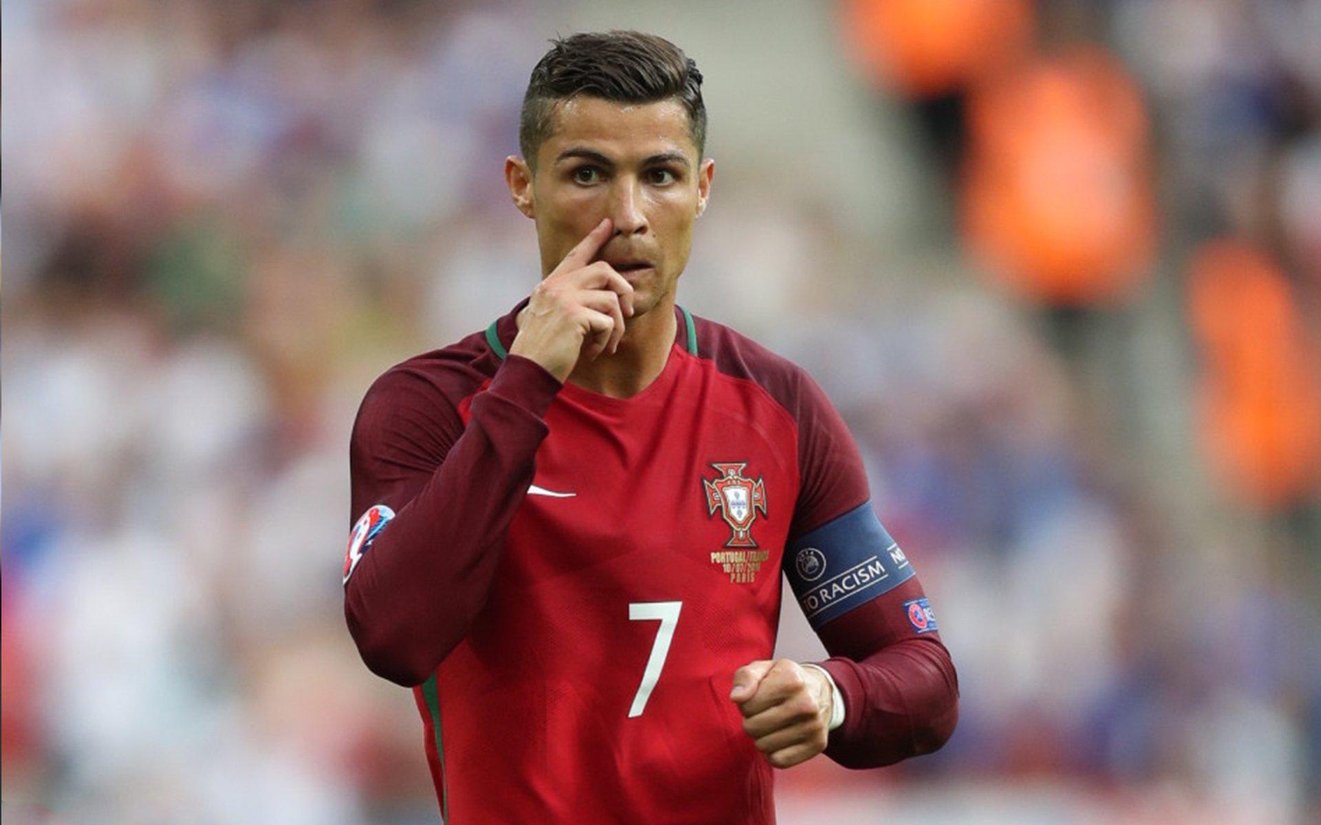 德转预测巴萨新赛季最强阵容,全新银河战舰成型,皇马面临严峻挑战!